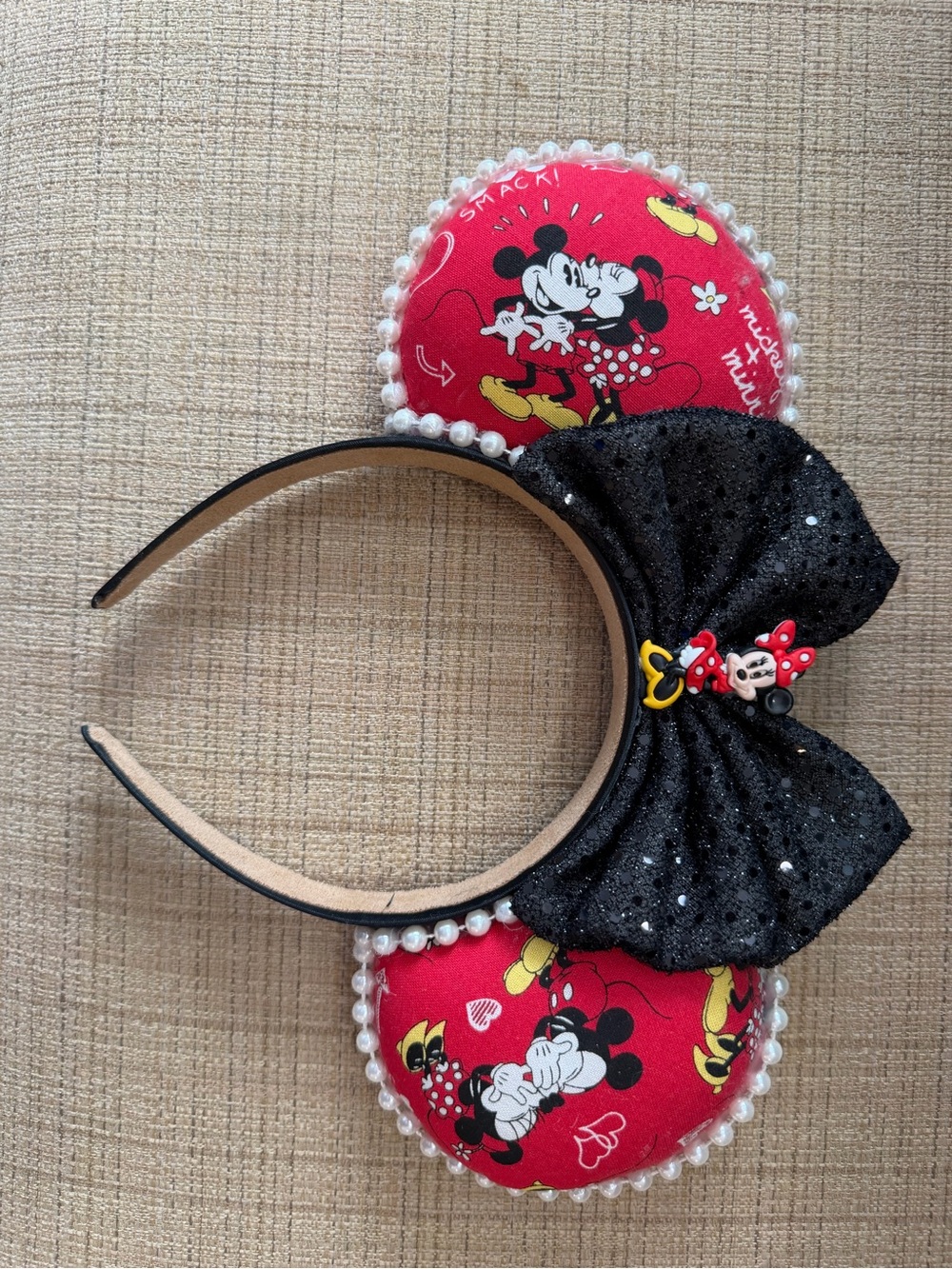 Minnie Mouse Pearl-Trimmed Ear Headband - Red & Black